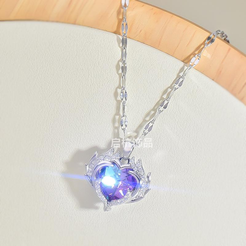 [Titanium Steel] Ocean Heart Necklace Women'S Light Luxury Design Colorful Heart-Shaped Pendant