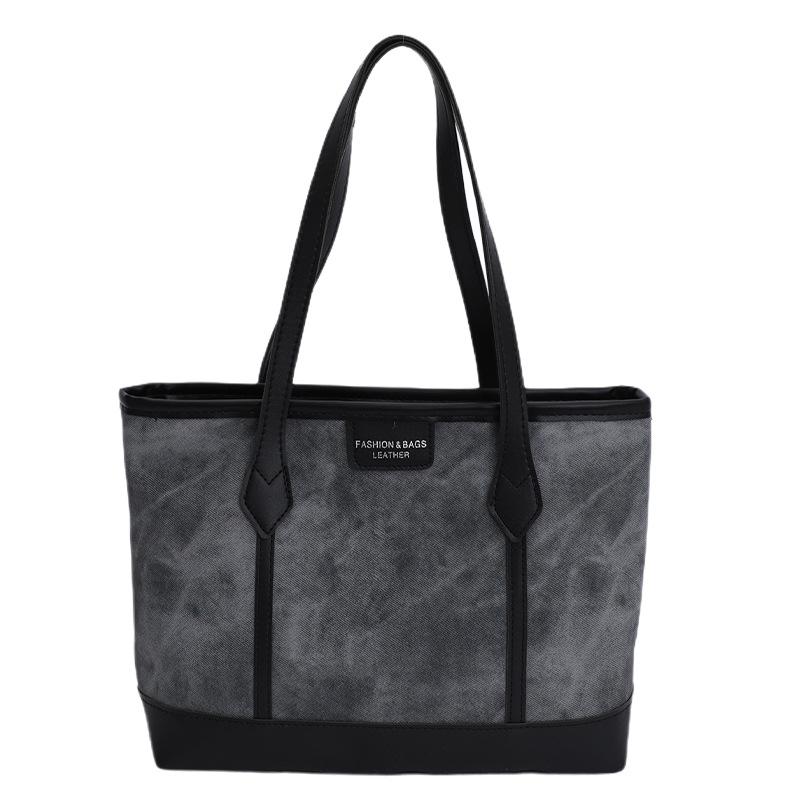 Simple retro largecapacity bag women s autumn new shoulder bag texture commuter daily tote bag чёрный