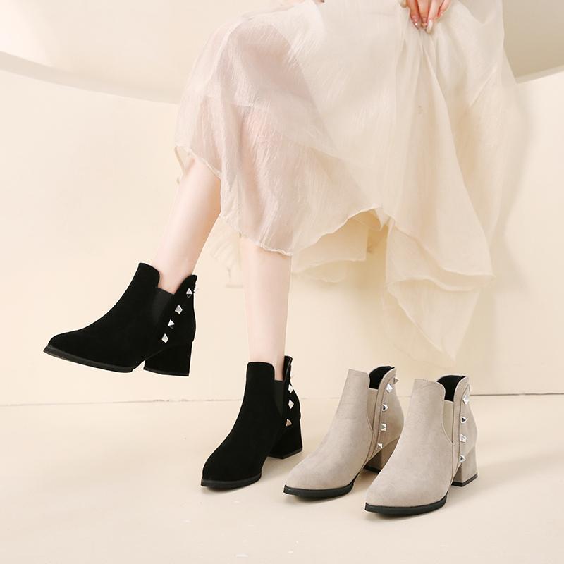 Fashion 2024 Autumn and Winter New Hot Selling Pointed Zipper Design Short Boots High Quality Rivet Decorated Women's Fashion Boots