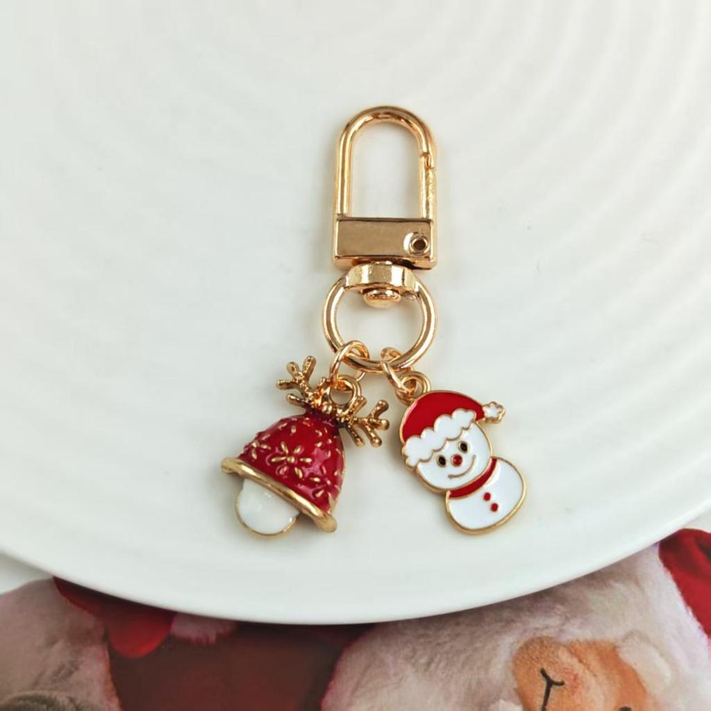 Festive Christmas Keychain: Metal Tree, Snowman & Santa Bag Charm – Stylish Small Gift
