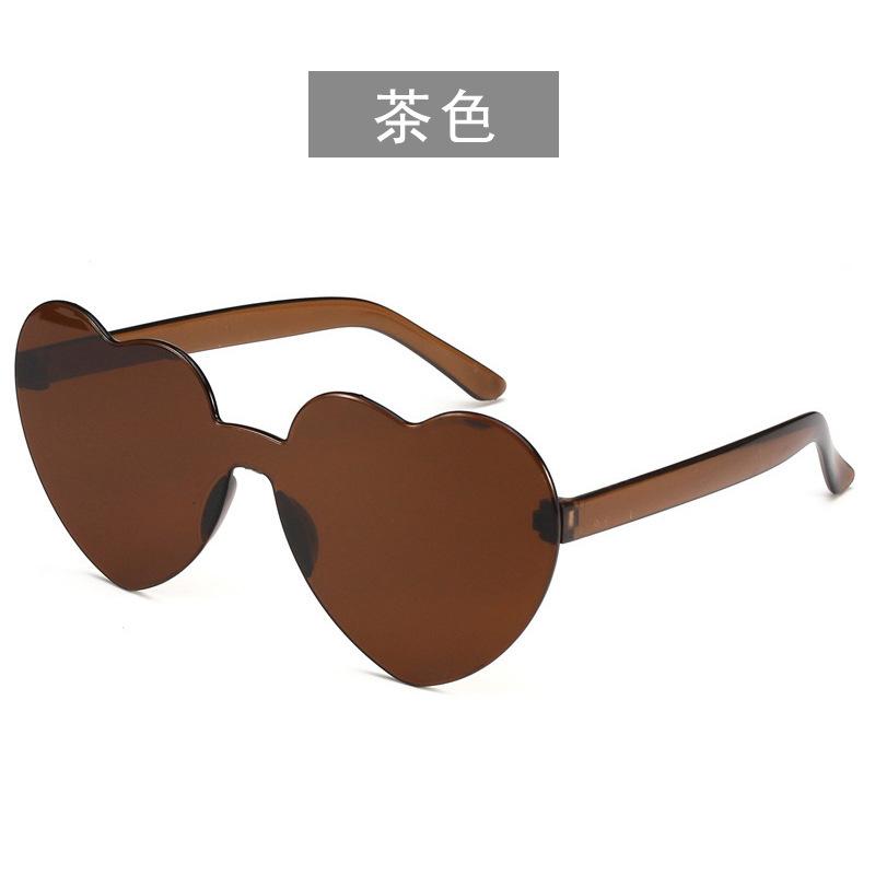 

Free shipping 2023 Candy color heart shape ocean personality glasses sunglasses коричневый