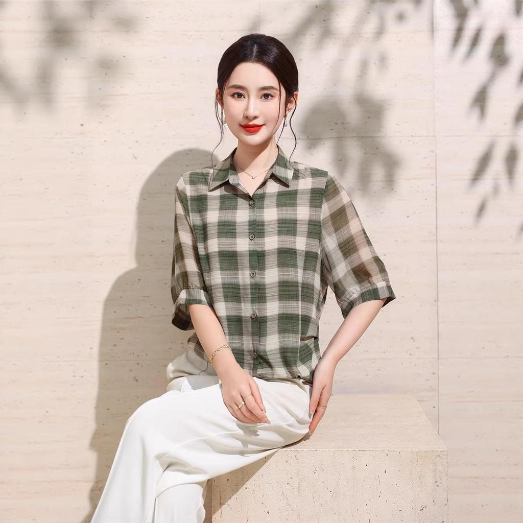 Elegant Plaid Lapel Shirt for Middle-Aged Women, Short-Sleeve Top - Age-Reducing, Fashionable, Spring/Summer Blouse