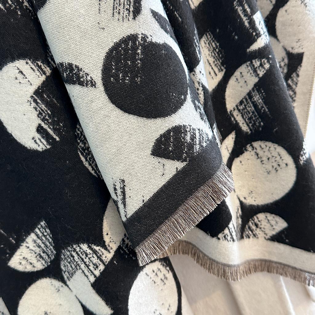 High-end graffiti round scarf men's and women's winter shawl with imitation cashmere warm scarf
