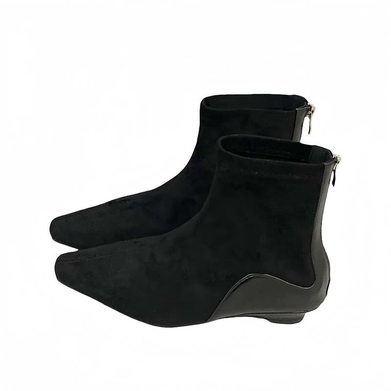Xiaoxiangfeng inner heightening thin heel elastic thin boots 2025 autumn and winter new retro pointed small versatile Martin boots