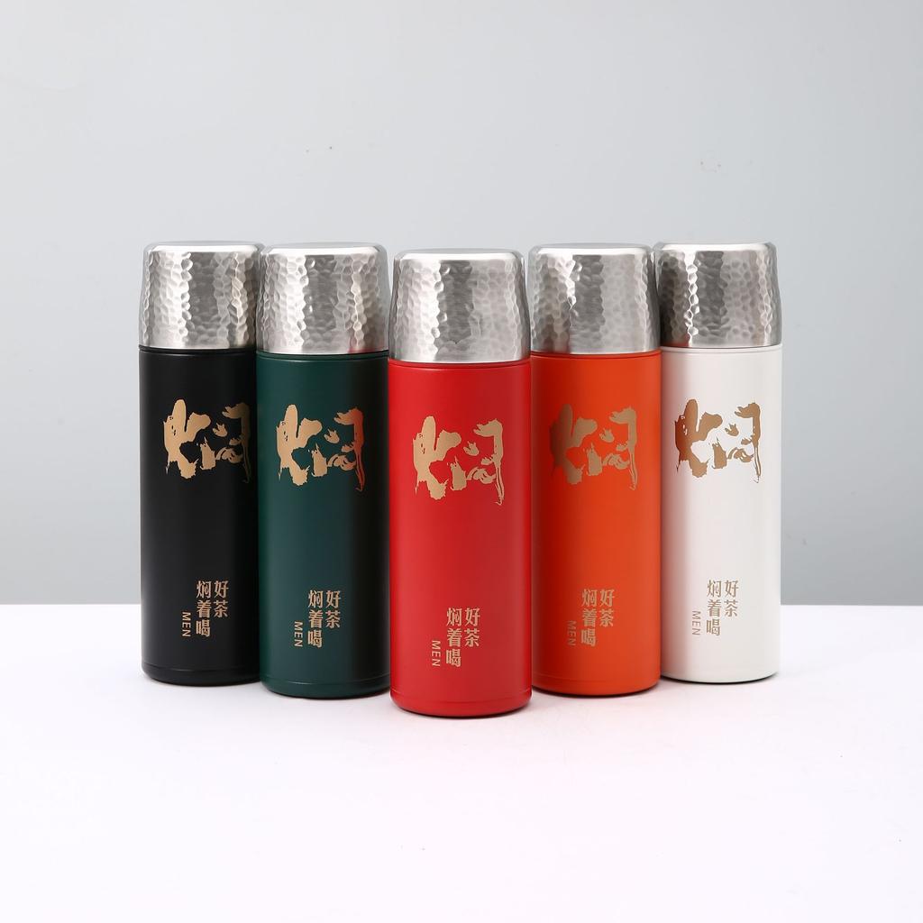 Goldene und silberne Hammerabdeckung 316 Edelstahl gedünsteter Tee Thermosbecher Intelligente Temperaturanzeige gedünsteter Teebecher Thermosbecher mit großem Fassungsvermögen