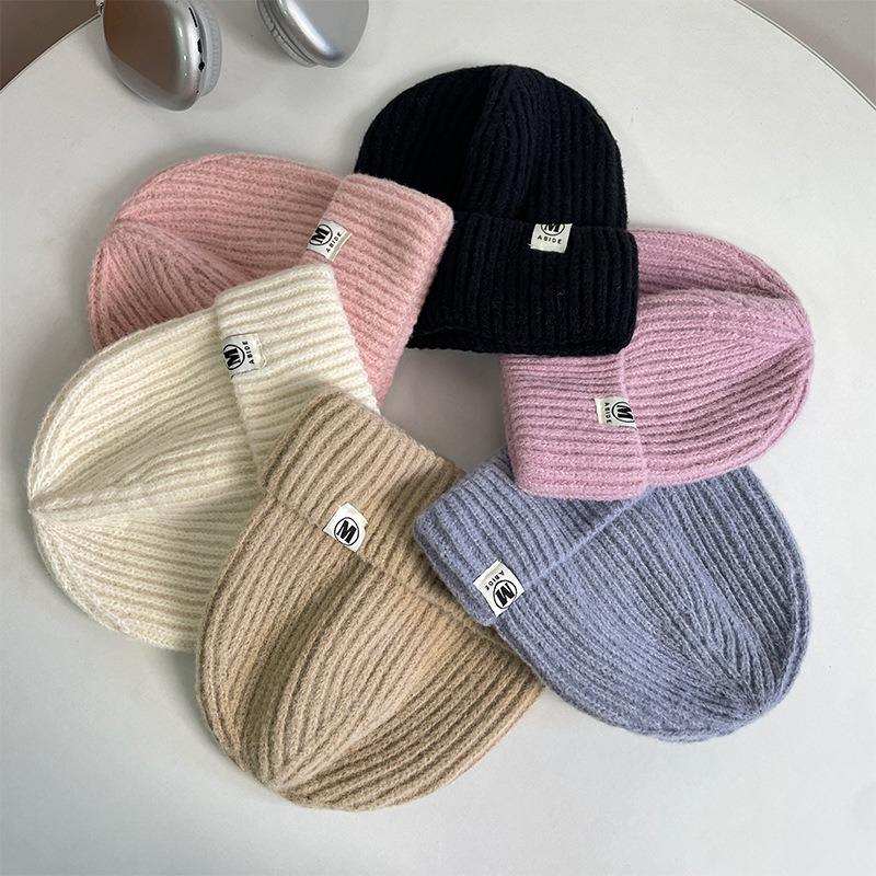 M Standard Knitted Hat Women's Winter Thickened Warm Cold Hat Showing Face Small Couple Versatile Outdoor Cold Wool Hat