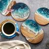 4/6 Stück Blaues Ozean-Rundes Holz-Untersetzer und Tischset-Set für Zuhause, Café, Party-Tischdekoration, Langlebige Getränke-Untersetzer für das Esszimmer