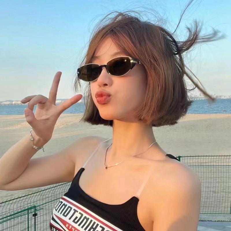2025 New Modern Retro Premium Brown Narrow Frame Small Brown Glasses Women's Round Face Thin Cat Eye Sunglasses Sunglasses