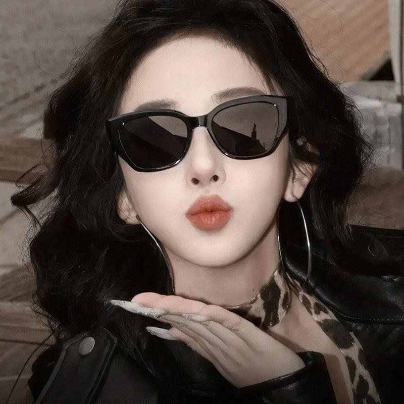 Cat Eye Shape Sun Glasses Women Korean Fashion Anti-glare Sunglasses Man Fishing Driving Sunglass Women