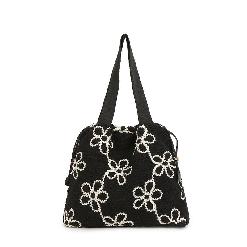 2025 Autumn New Underarm Bag Women's Fashionable Foreign Plush Bag Korean Version of Large-capacity Textured Tote Bag