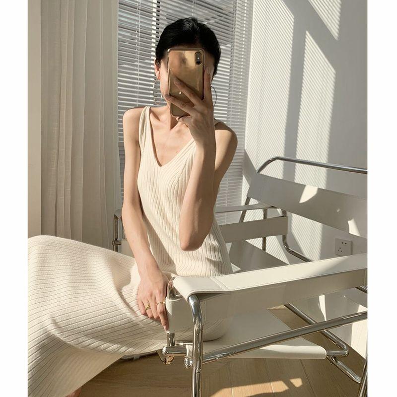 Stylish and Chic Summer Dress - Knitted Slim  Fit Spaghetti Strap Dress for Women