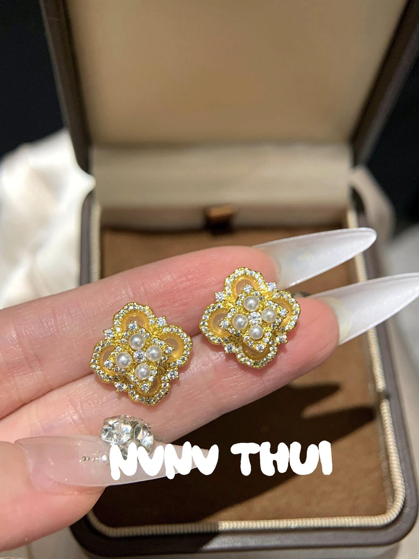 Jewelry, Court Iris Turquoise Gem Full Diamond Necklace, Banquet Haute Couture Butterfly Love Flower Sparkling Diamond Earrings, Set