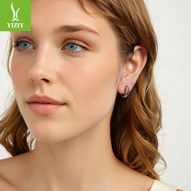 Simple Smooth Ear Buckle Women'S Metallic Versatile Copper Plated Platinum Silver Needle Earrings