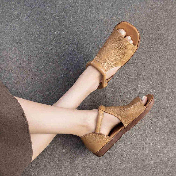 Soft-faced pure leather flat-bottomed fashion open-toed sandals women's summer 2025 new leather versatile casual Velcro fish mouth shoes