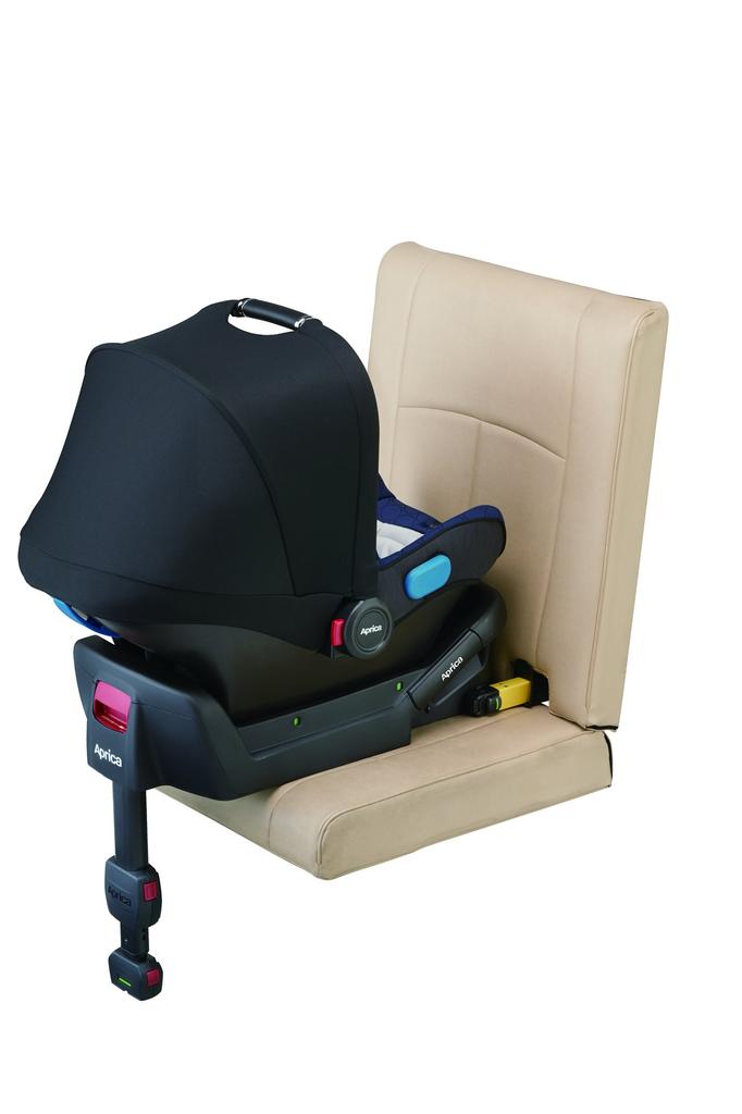 Aprica Smooth TS Infant Car Seat, Compatible with ISOFIX and Seat Belts, for Children 0-12 Months (Black), Model 2024041