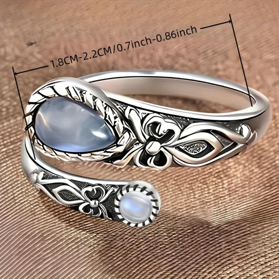 [Moonstone Bohemian Ring] Ladies' Bohemian Style Flower and Moonstone Ring - Adjustable, Retro Design, Versatile and Eye-catching