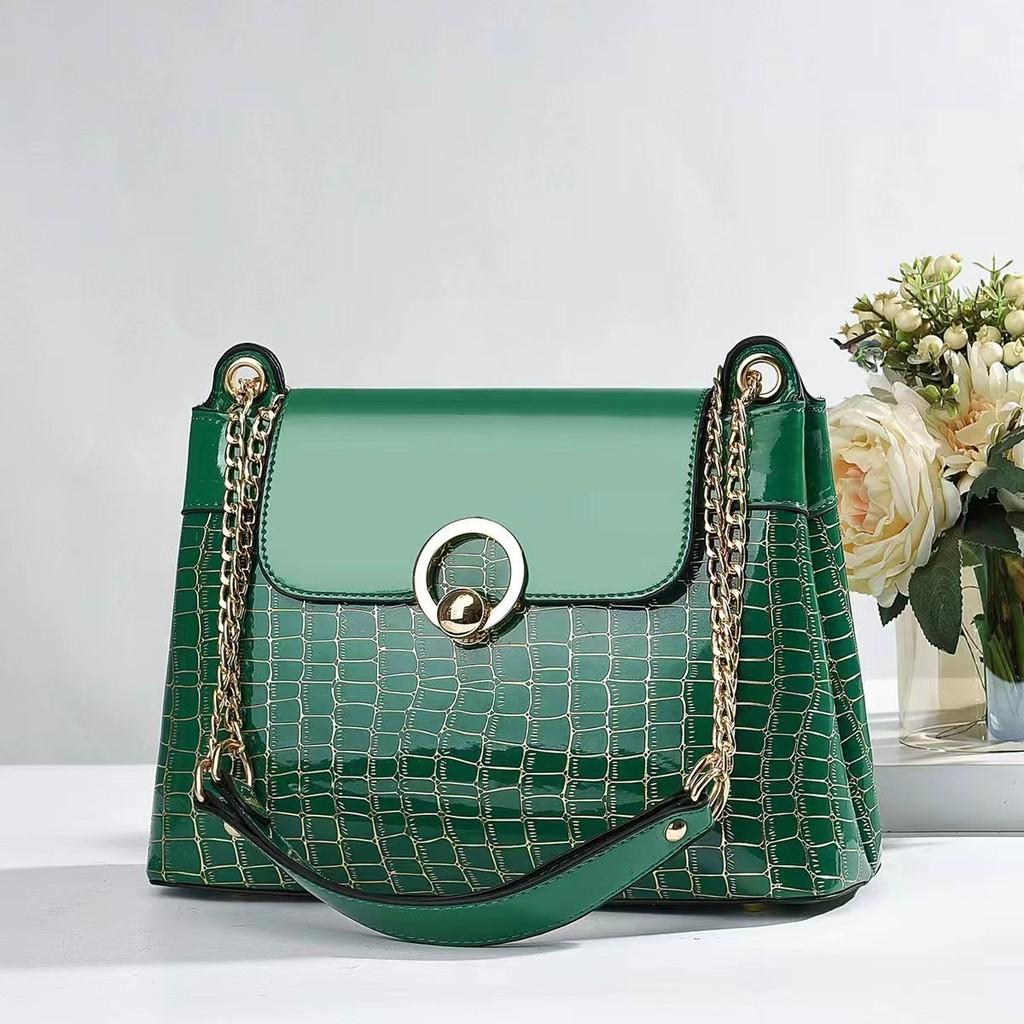 Trendy Chain Shoulder Bag For Women Featuring Soft Pu Material Available In Multiple Colors