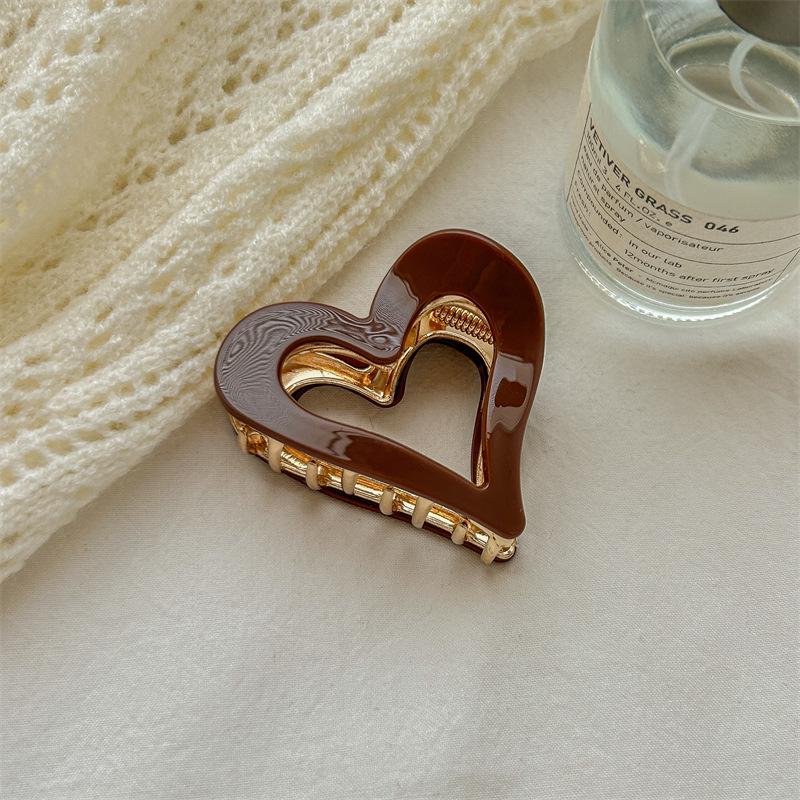 Korean Vintage Heart Hair Clip – Women's Chic Shark Clip for Volume and Updos