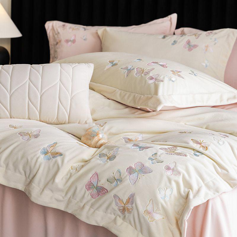 G5Z Luxurious Winter Fleece Bedding Set - Double-Sided Four-Piece: Bed Sheet, Duvet Cover, Flannel Coral Fleece