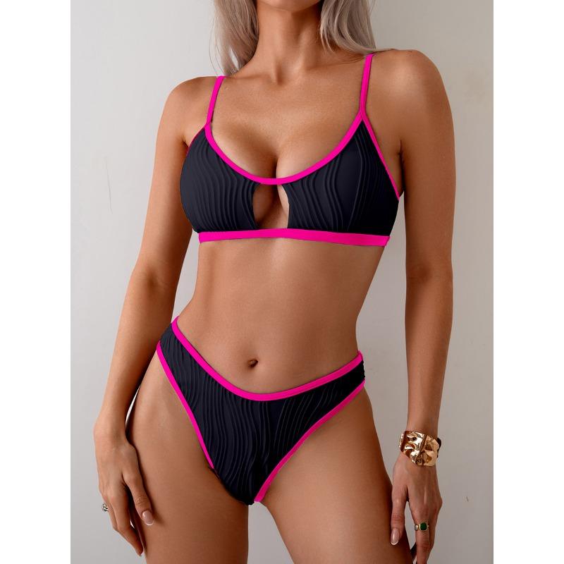 Fashion and Comfort Beach Vacation Swimsuit Swimsuit Women Halter Split Sexy Bikini Swimsuit Fine Stitching In A Variety of Colors Beachwear