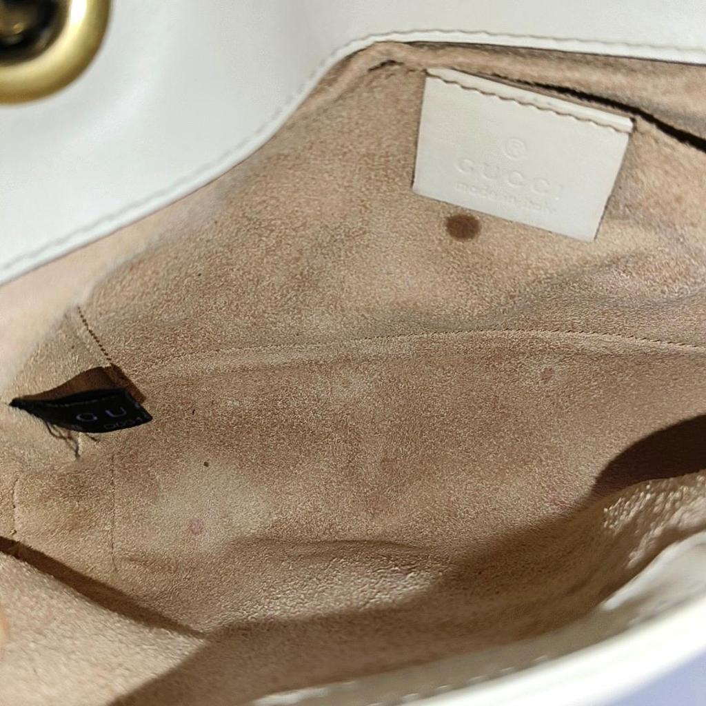 [Gebraucht] GG Marmont Doppel G Logo Nieten Federverschluss Klappe V Gestepptes Leder Mini-Schultertasche - Gut #15RGI17