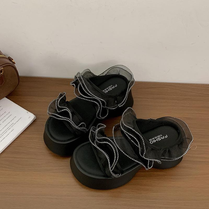 

Cool slippers outer thick-soled slippers women s summer skirt new 2025 lace edge one-word drag muffin with beautiful Internet celebrities 40