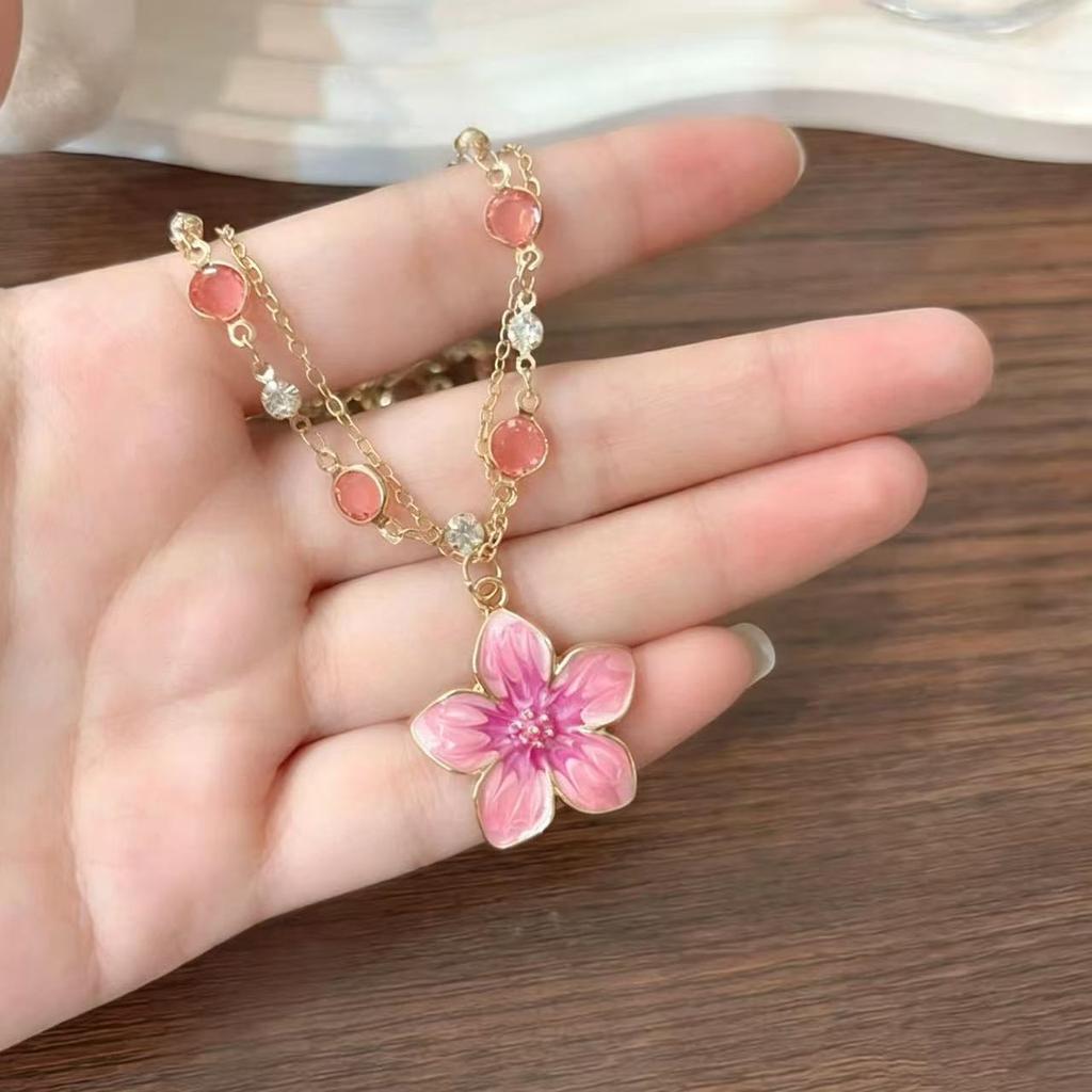 Dopamine sweet pink flower necklace spring atmosphere super fairy collarbone chain niche design high-end necklace