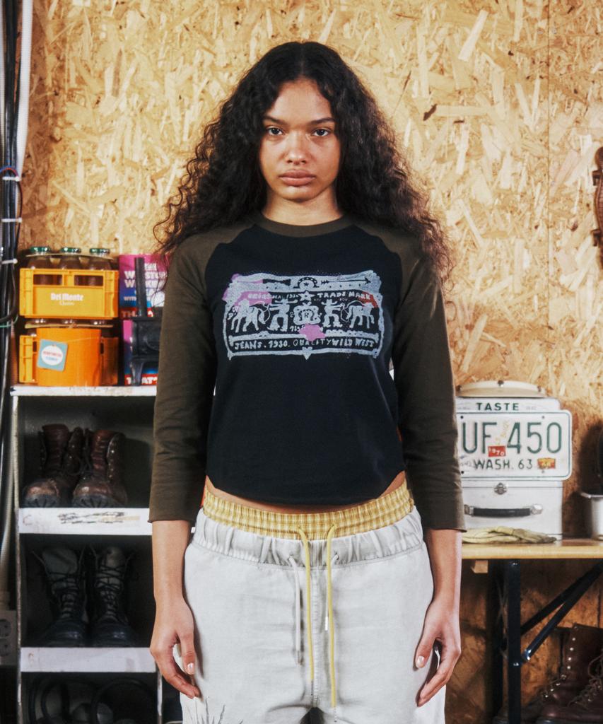 THEVINYLHOUSE Cowboy Pictogram Raglan Ls Tee Khaki