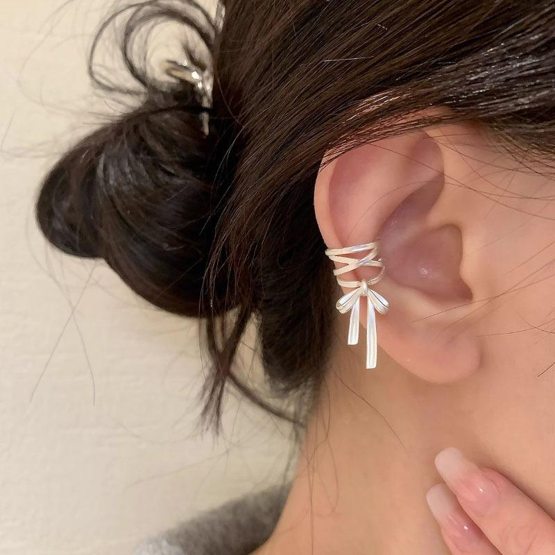 2026 Versatile Shakable Bow Ear Bone Clip Female Personality Simple Versatile Temperament No Ear Piercings Earrings Earrings