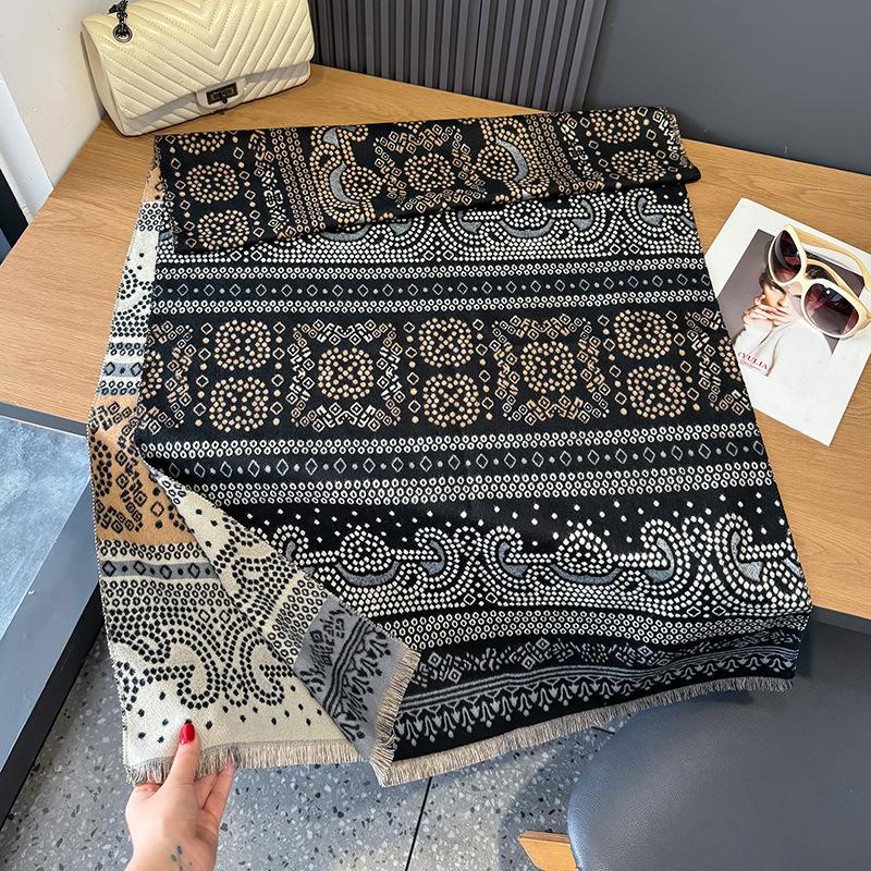 

Шарф Линии Простые Высокочувствительные Контрастные Цвета Двусторонняя Зимняя Шаль Для Женщин 185cm чёрный