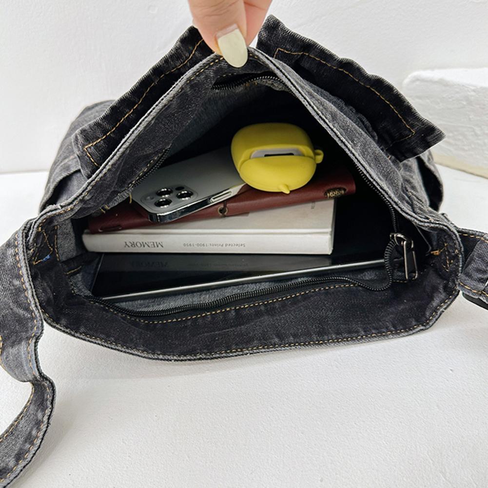 Women Vintage Messenger Bag Large Capacity Denim Daily Tote Bag Adjustable Strap Trendy Carrying Bag Multifunction Chic Hobo Bag