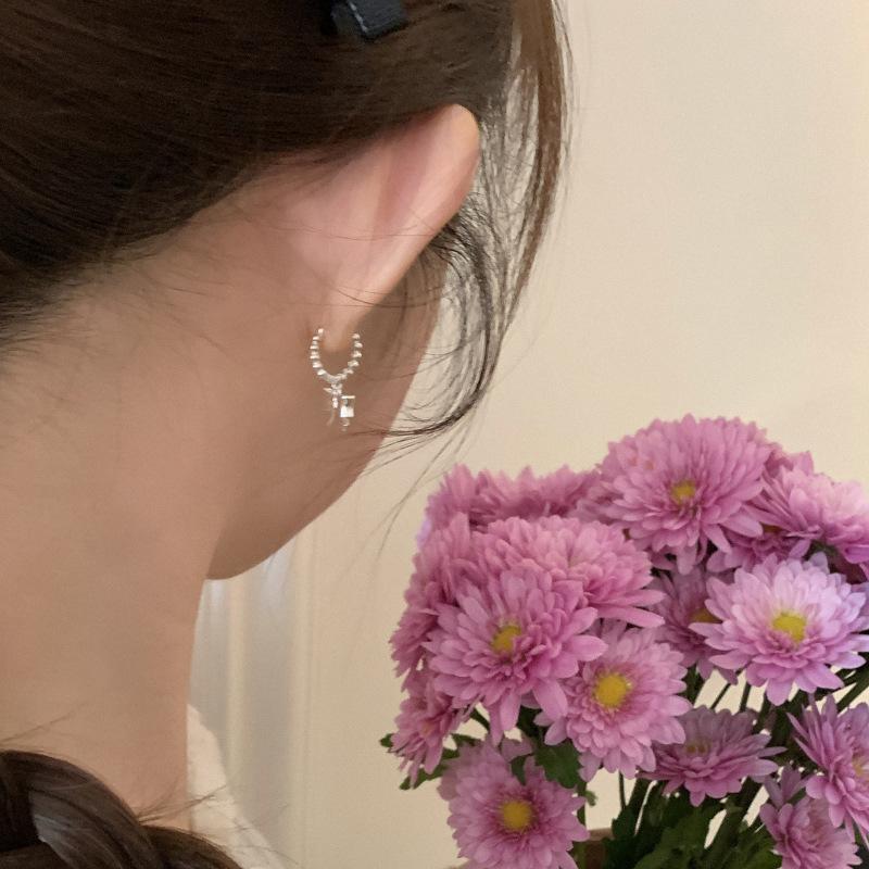 Women Sweet Bow Design Exquisite Cute Fashion Ear Cuff Earrings
