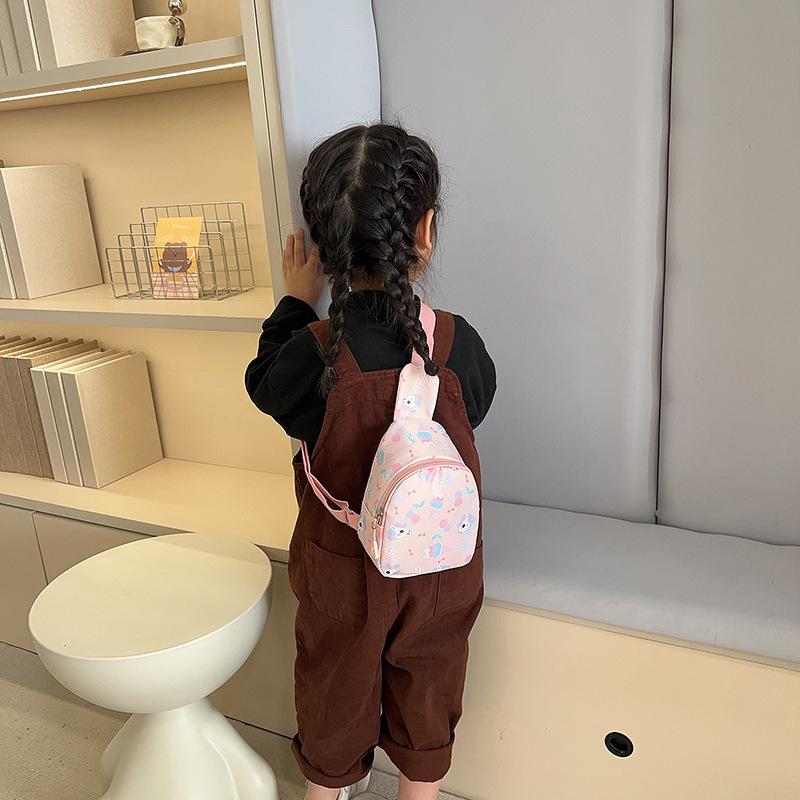 

Spring new kindergarten cute versatile bag girl flow casual fashion cartoon children s breast bag messenger bag чорний