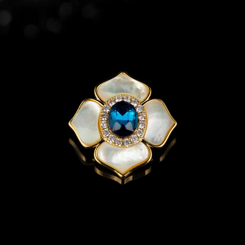 Elegante Natürliche Muschelblume Brosche - Modisches Leichter Luxus-Accessoire