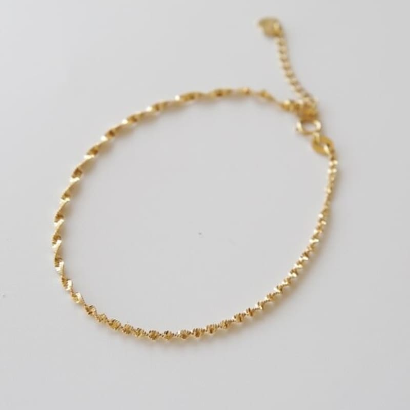 ZOENA Twist Chain Bracelet