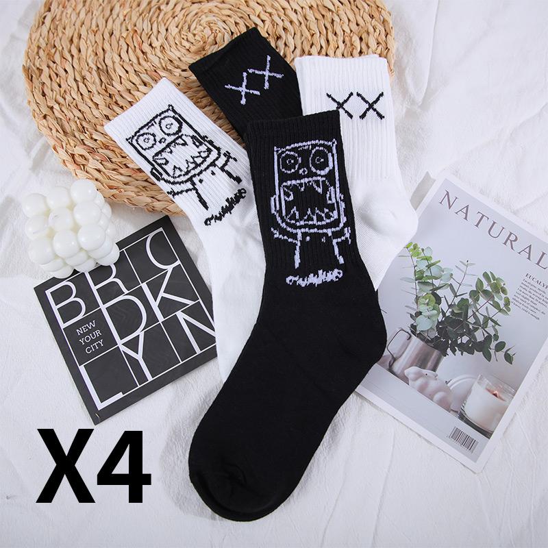 CHRLEISURE 4 Pairs/Set Long Barrel Socks Men's Black And White Socks Trend Cartoon Long Tube Comfortable Breathable Couple Socks