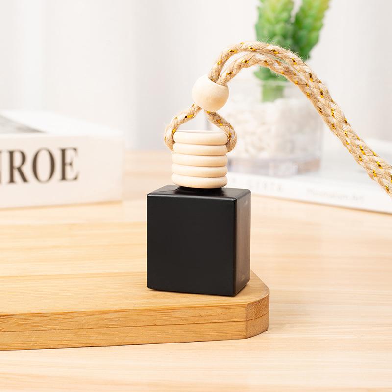 

1Pc Five Wire Lid Flat Square 10Ml Empty Bottle Car Essential Oil Diffuser Fragrance Air Freshener Scent Perfume Bottle Ornament as the picture