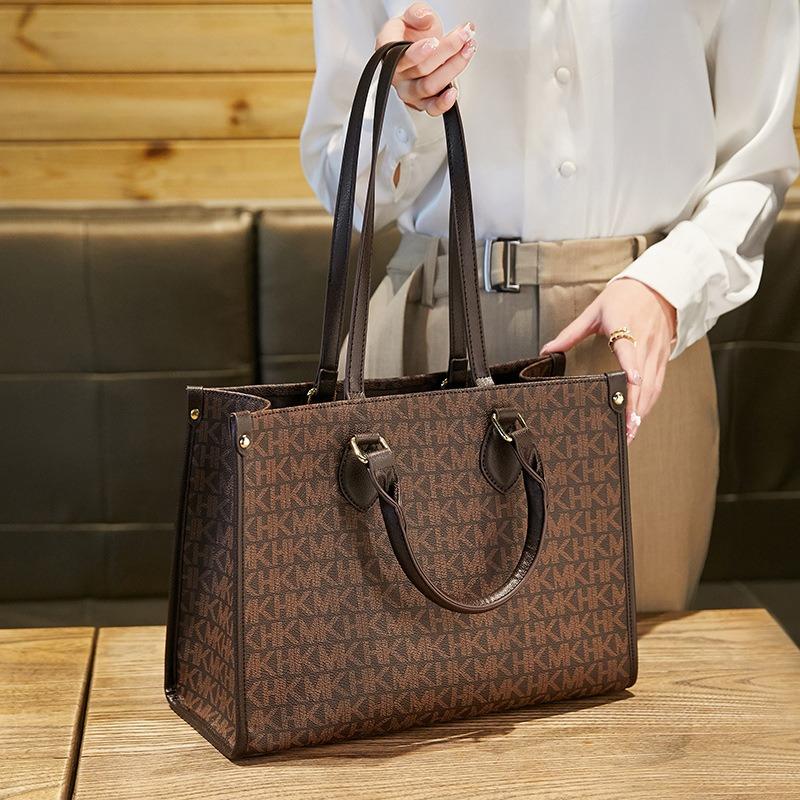 Women's bag new fashionable and atmospheric large-capacity shoulder tote bag hand bag commuter women's bag tote bag
