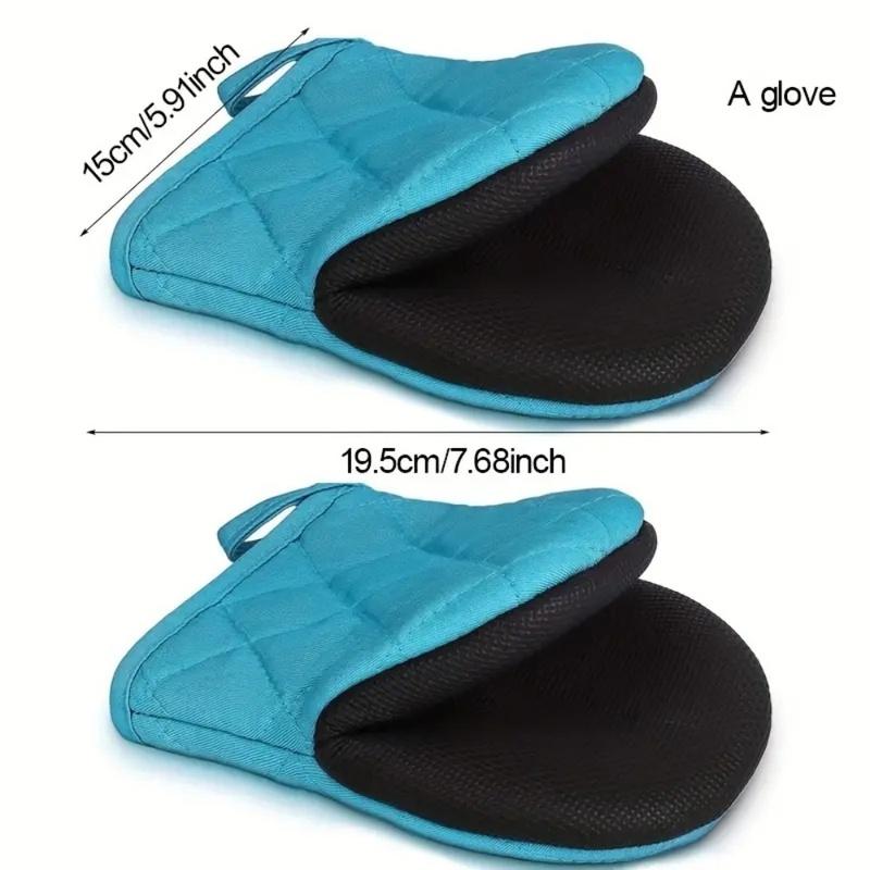 Short Heat-Resistant Oven Mitts with Non-Slip Grip and Hanging Loop