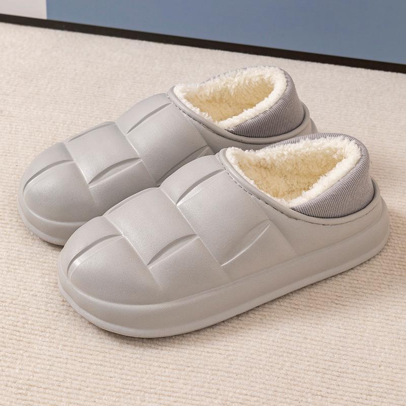 Waterproof cotton slippers for women to wear outside in winter, non-slip petals for indoor home use, warm home, and velvet slippers for men.