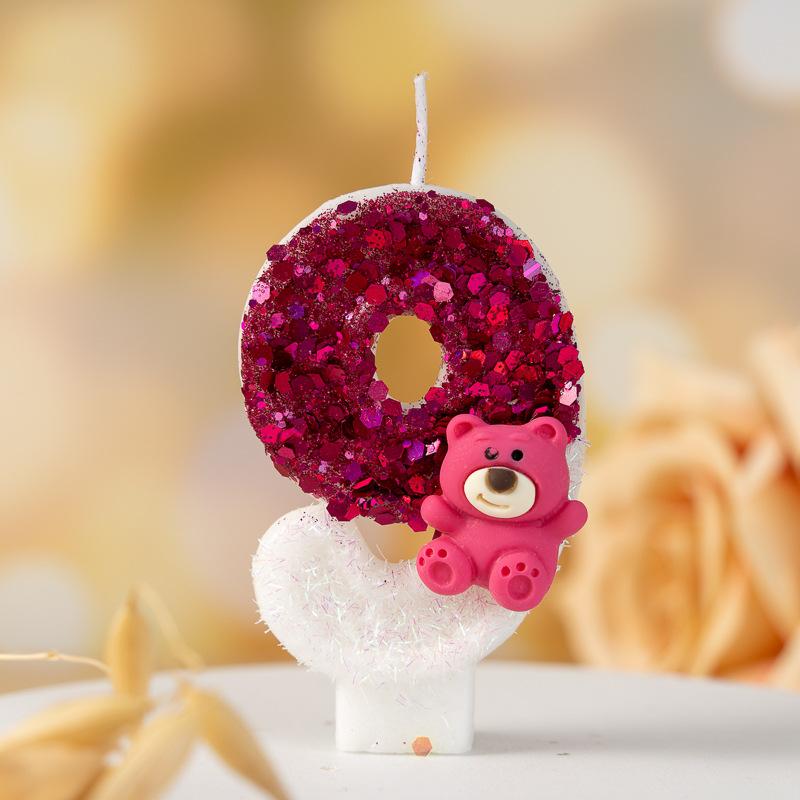 

Милая свеча в виде Клубничного Медведя, свеча-цифра, креативная свеча для торта на день рождения с цветным блоком, супер блестящая праздничная свеча 9