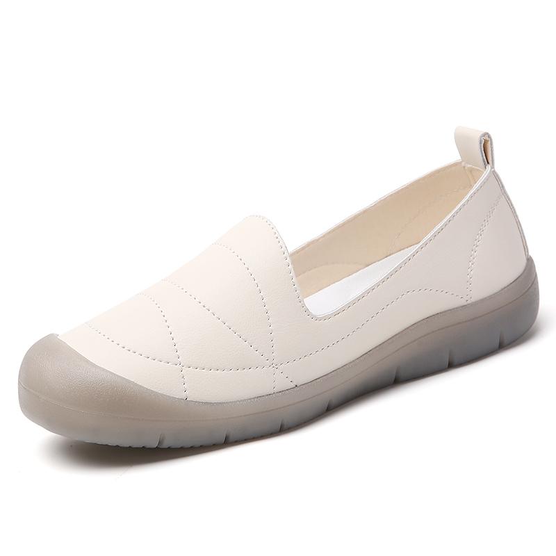 Women slip on Loafers Casual Moccasins Soft Flats Black Driving Shoes Summer Walking Shoes for Mother Plus Size