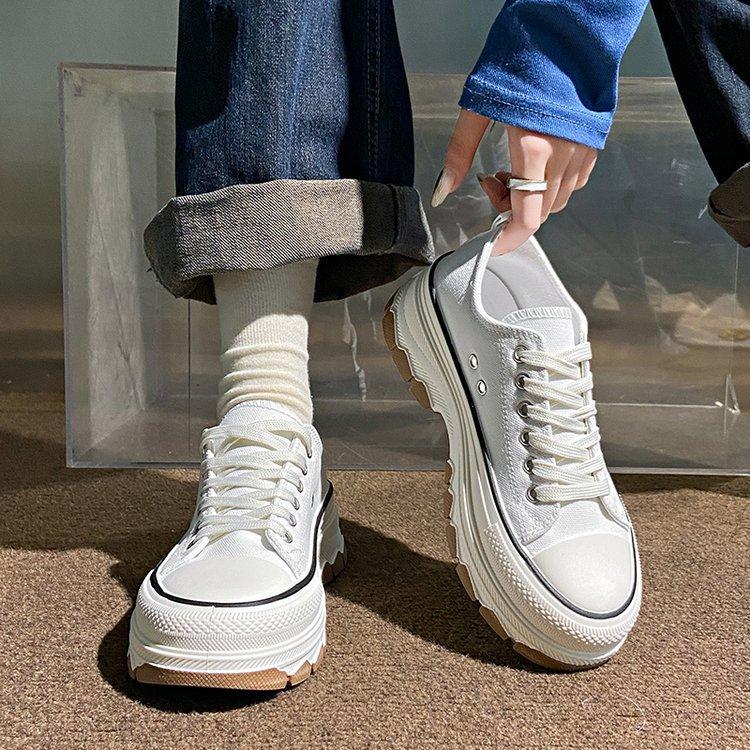 2024 New Women Canvas Flat Shoes Spring and Autumn Fashion Thick Soled Canvas Height Increasing Women Casual Sports Shoes