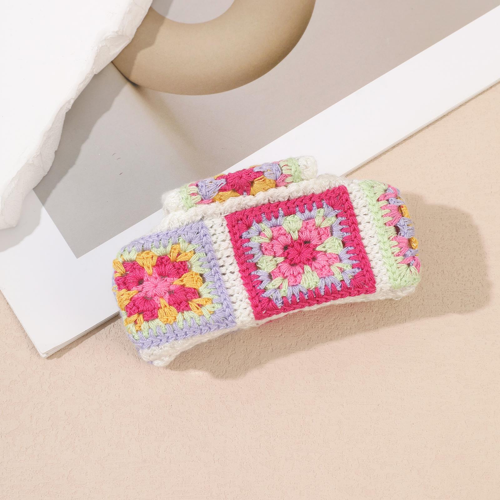 

AWAYTR Knitted Print Rectangular Hair Claws Large Flower Acrylic Hair Clip for Women Sweet Hairpins Claws Crab Hair Accessories