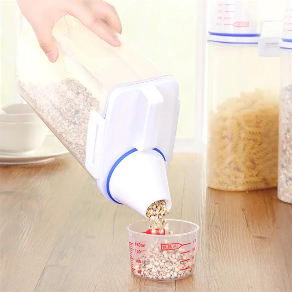 1PC Kitchen Supplies Food Storage Bucket 2L Portable Moistureproof Storage Tank with Scale Cup Food Bucket Plastic Container