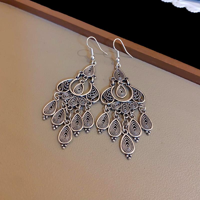 Ethnic style flower fringed earrings niche and versatile Chinese style earrings temperament light luxury high-end earrings women