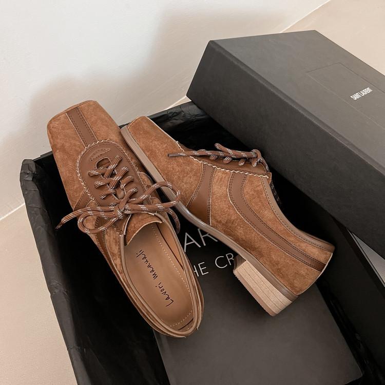 

2025 корейская версия повседневных туфель-лодочек с носком-пятачком, спортивная обувь, женские новые лоферы на среднем каблуке, студенческие туфли с мелким вырезом на шнуровке 39