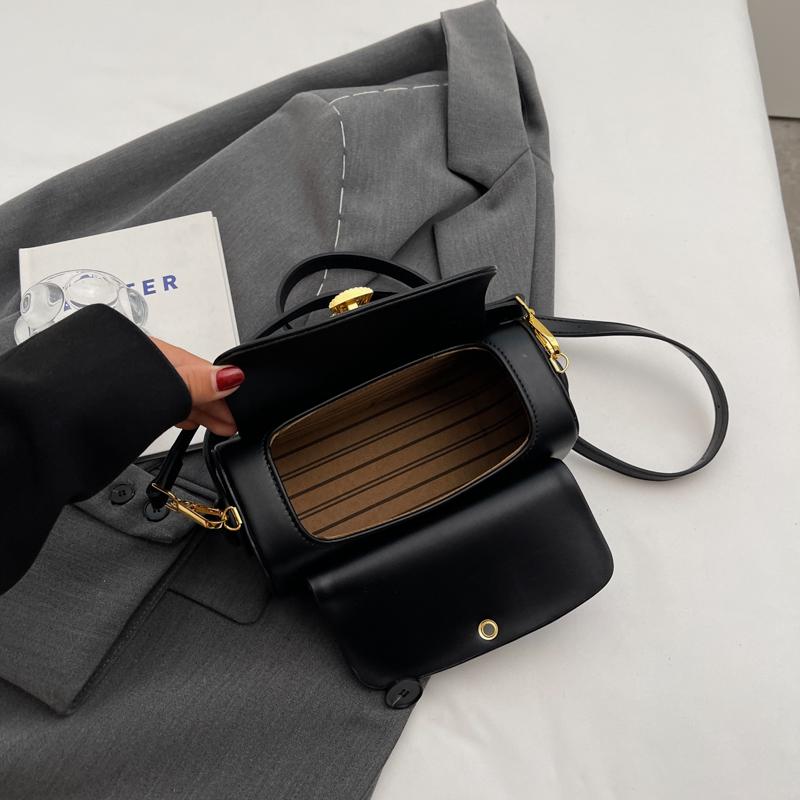 2026 Mini Square Crossbody Bag for Women Box Shape Pure Color Shoulder Bag Luxury Designer Purse Simple Fashi Handbags