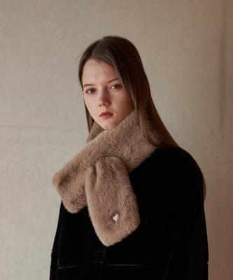 Maneseu Monaco Faux Fur Scarf (11 Colors)