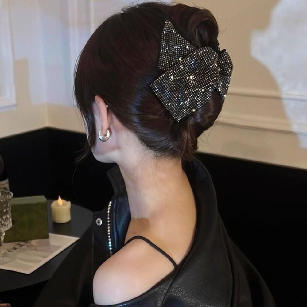 Diamond-studded Fabric Hair Clip Versatile Shark Clip New Triangle Hair Claws Hair Accessories серый